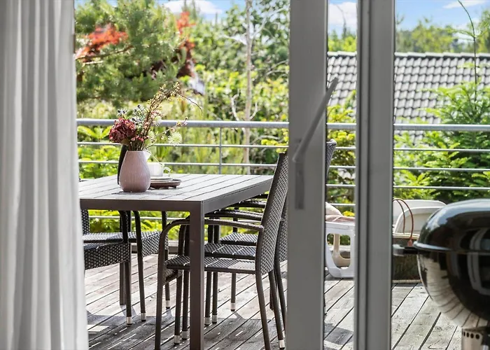 8406-ebeltoft-fyrreskraenten-12 *